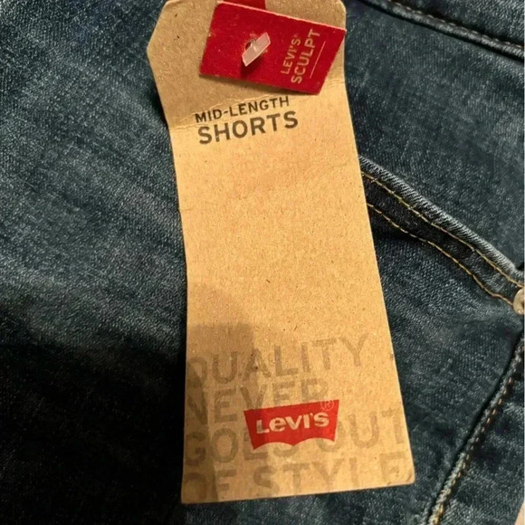 Levi’s shorts size 10 - Picture 4 of 6